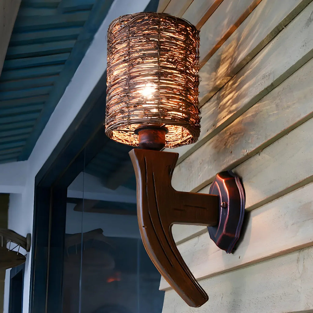 Applique murale d'extérieur cylindrique en rotin et bois