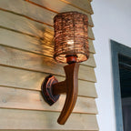 Applique murale d'extérieur cylindrique en rotin et bois