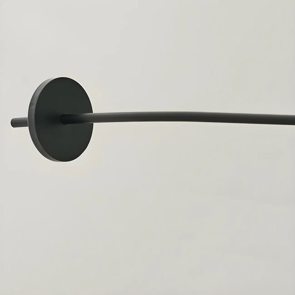 Lampadaire arqué en métal noir artistique de 73 pouces avec bras oscillant