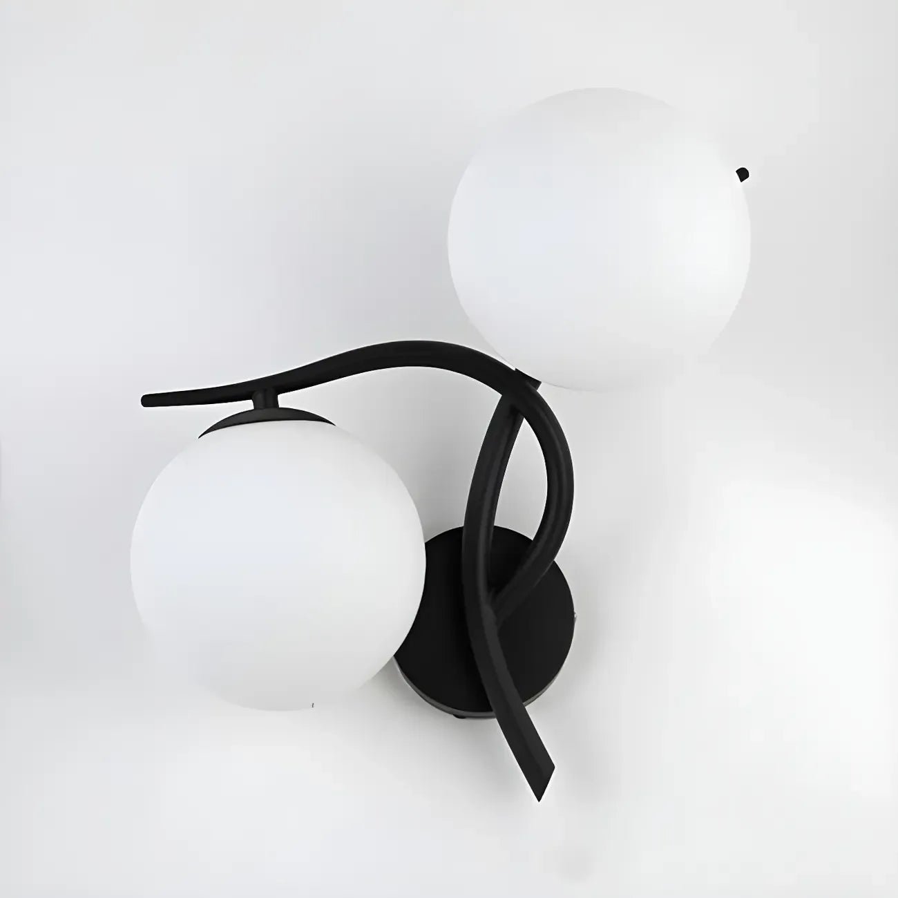 Applique murale double en verre torsadé doré moderne avec globe lumineux