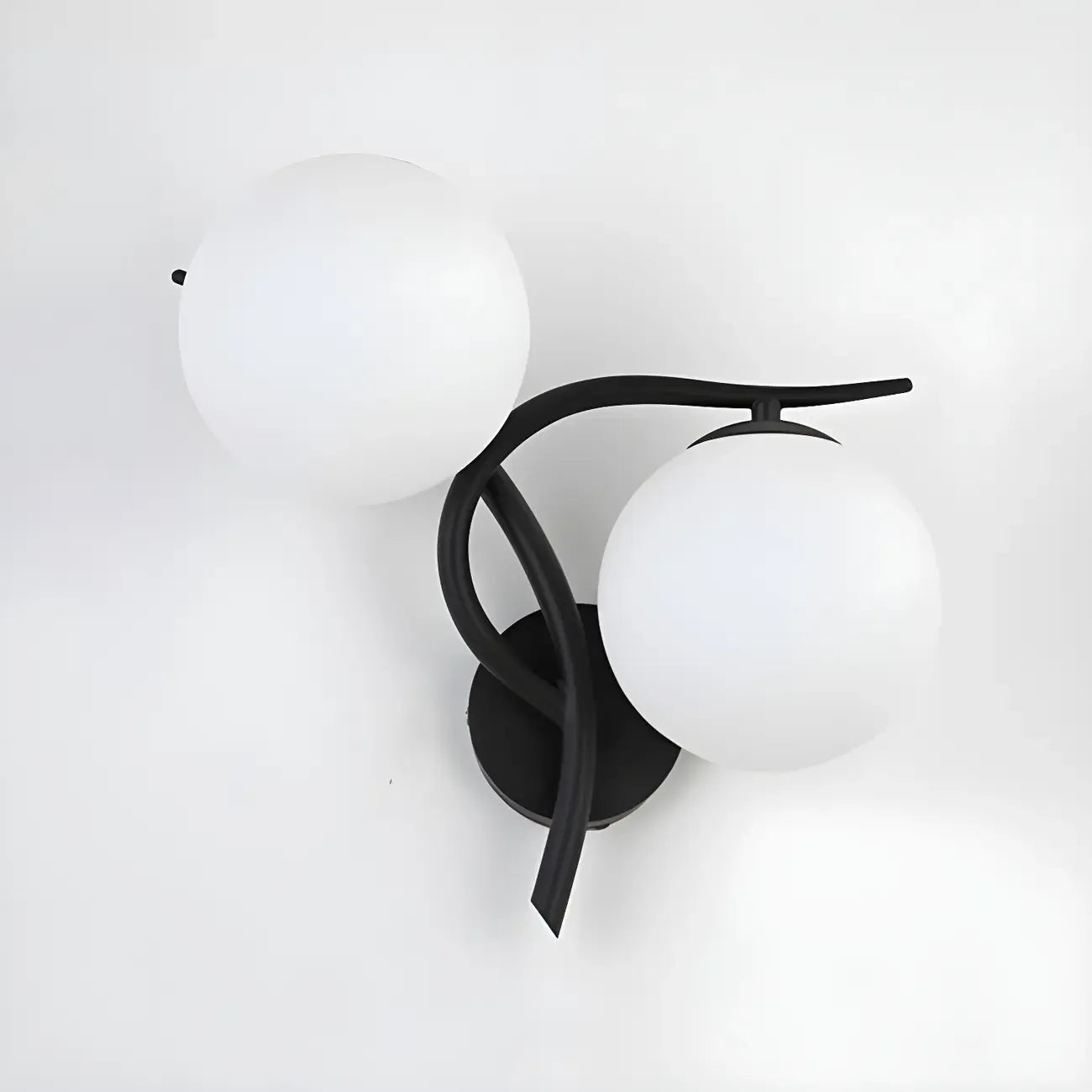Applique murale double en verre torsadé doré moderne avec globe lumineux