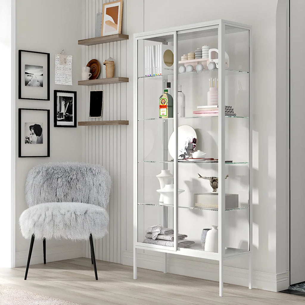 Vitrine à étagères en verre et cadre en métal noir
