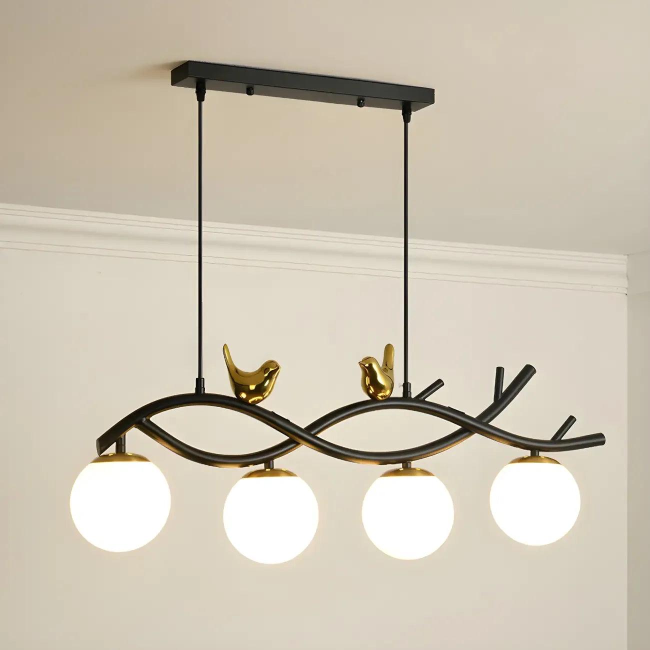 Lampadario a sospensione industriale nero con globo a 4 luci per isola cucina