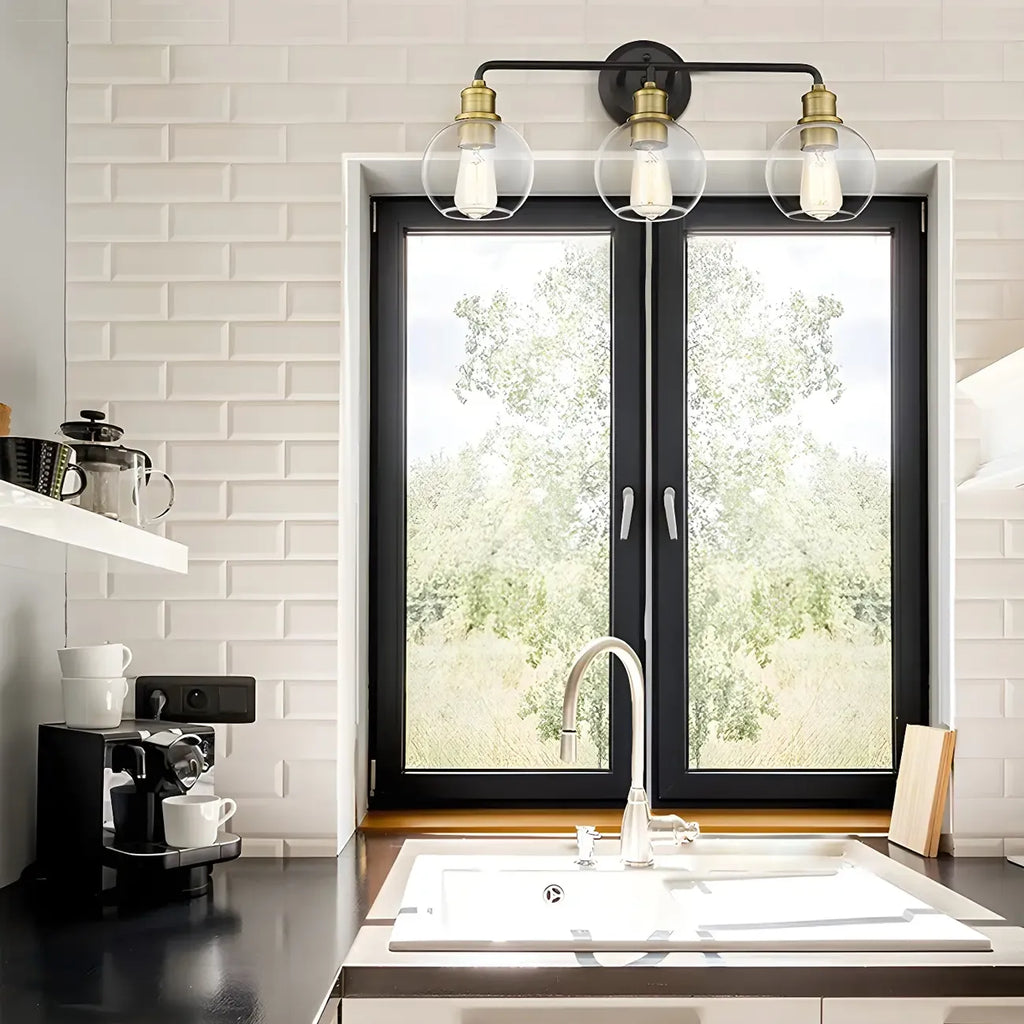 Applique murale industrielle en métal noir et verre avec dôme pour salle de bain