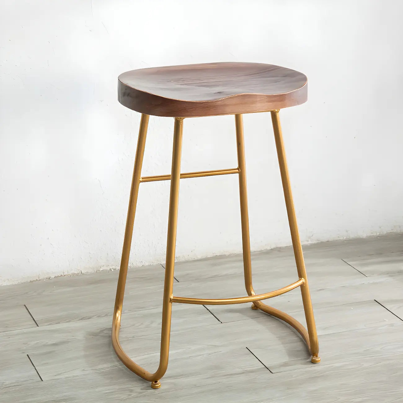 Tabourets de bar glamour confortables en métal et bois, hauteur comptoir