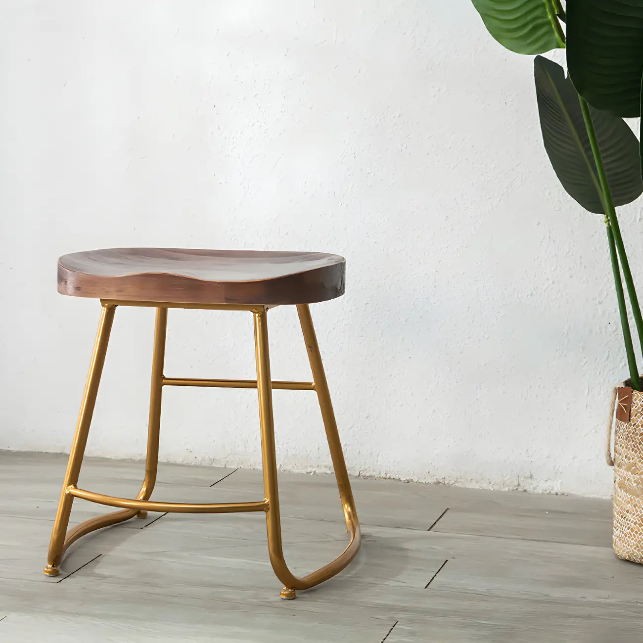 Tabourets de bar glamour confortables en métal et bois, hauteur comptoir