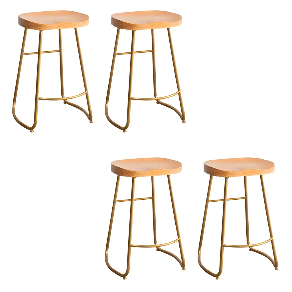 Tabourets de bar glamour confortables en métal et bois, hauteur comptoir