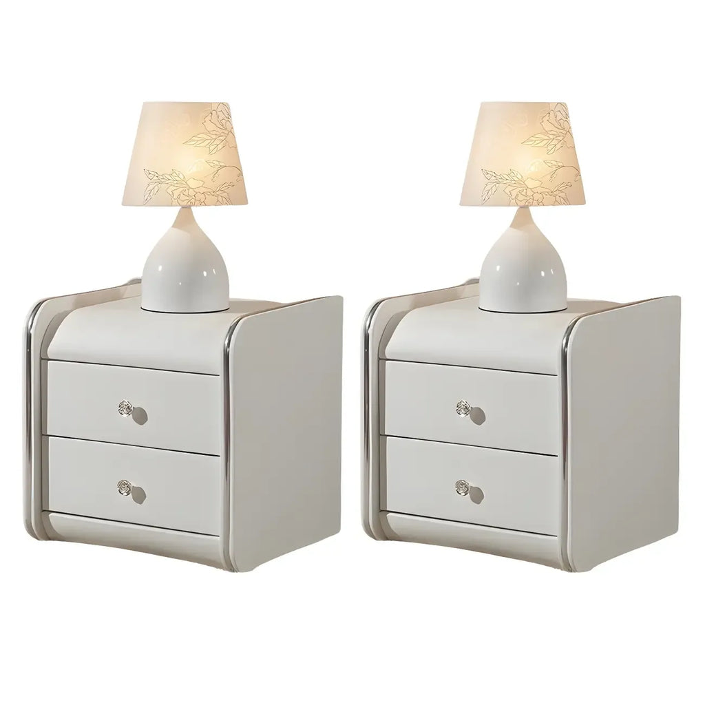Table de chevet noire luxueuse en bois et cuir brillant, avec 2 tiroirs