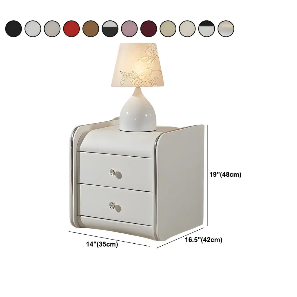 Table de chevet noire luxueuse en bois et cuir brillant, avec 2 tiroirs