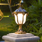Luci Nere Solari Esterne a Palo in Metallo Vintage