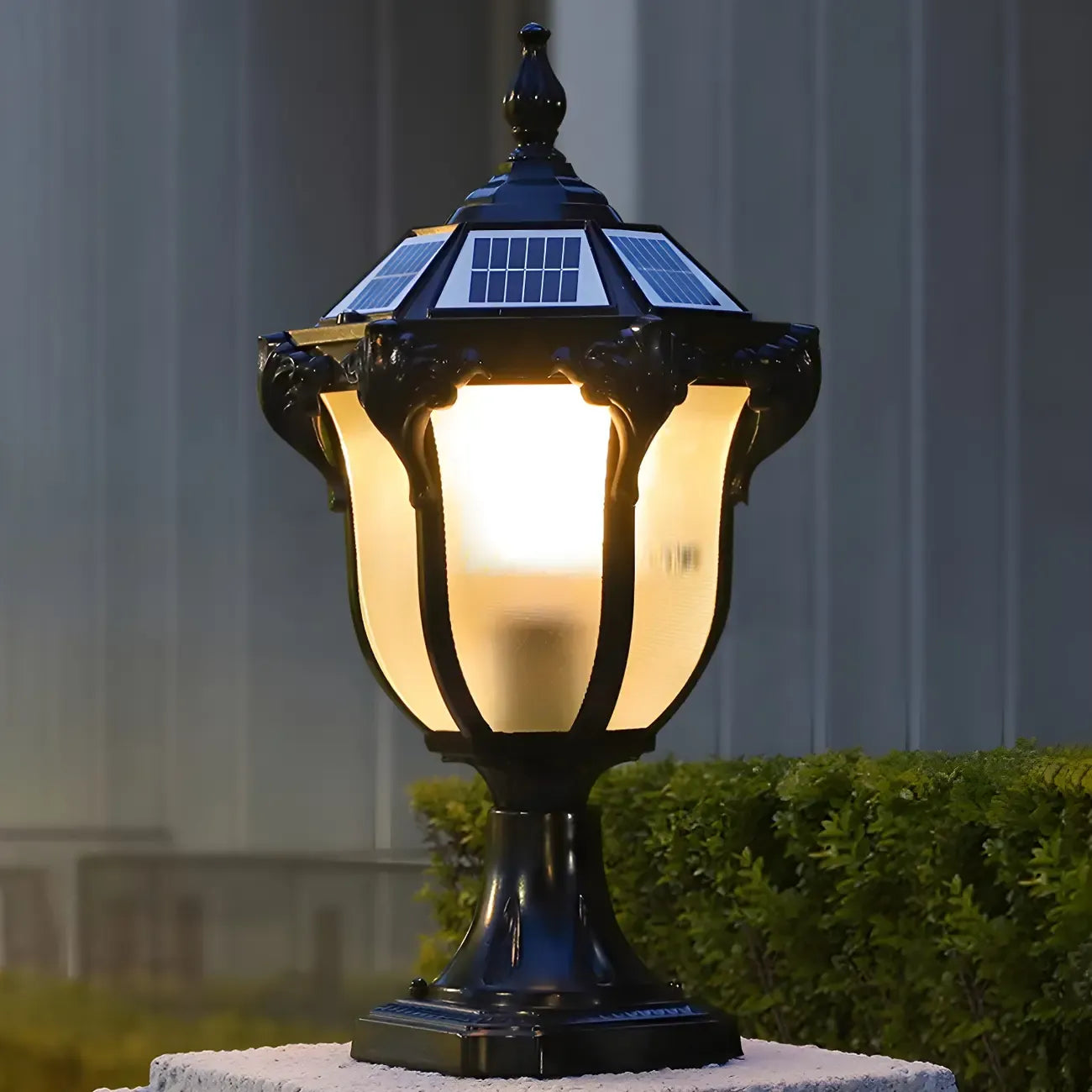 Luci Nere Solari Esterne a Palo in Metallo Vintage