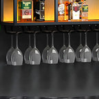 Porte-bouteilles mural en métal noir avec support pour verres à pied