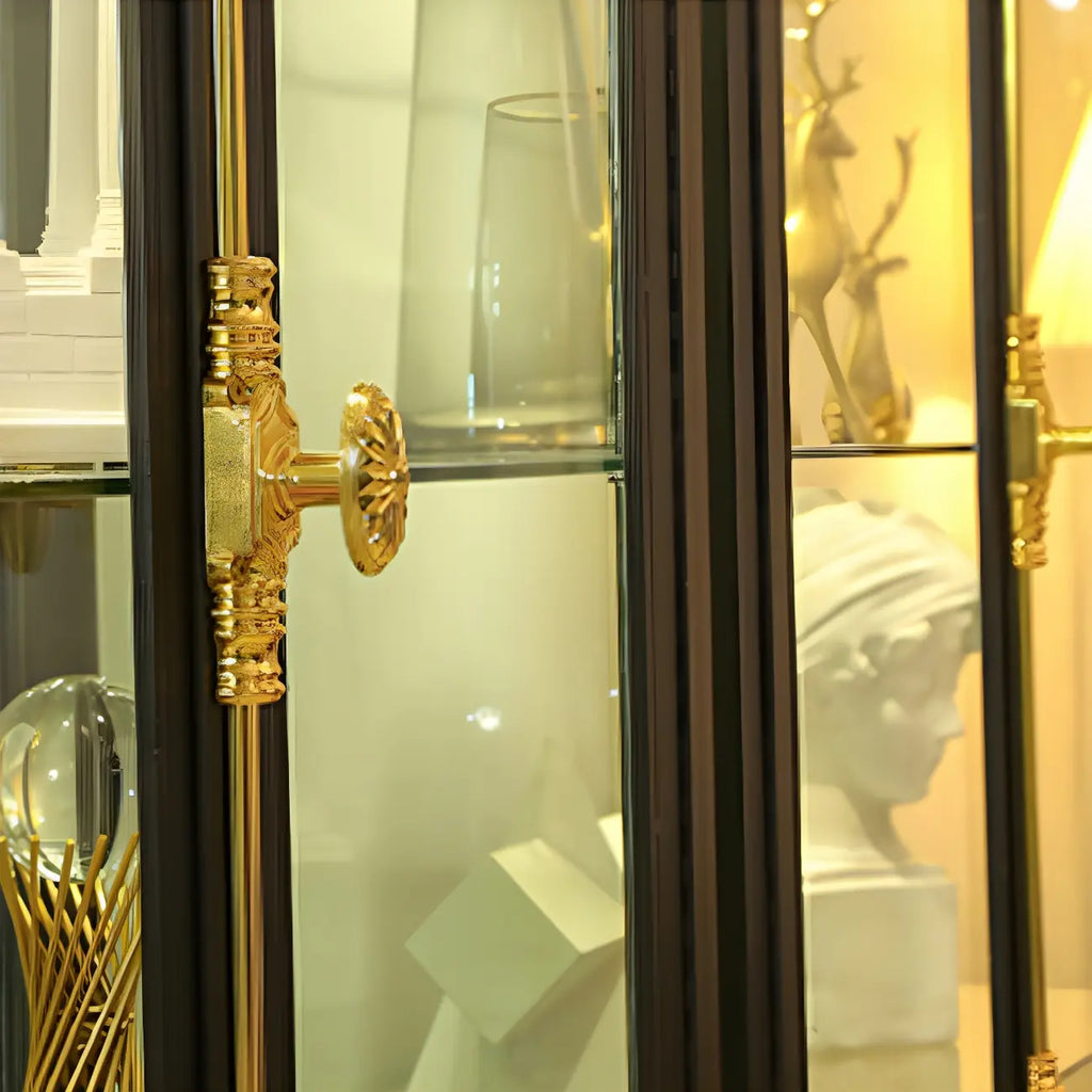 Vitrine lumineuse à étagères en verre et métal noir avec éclairage intégré
