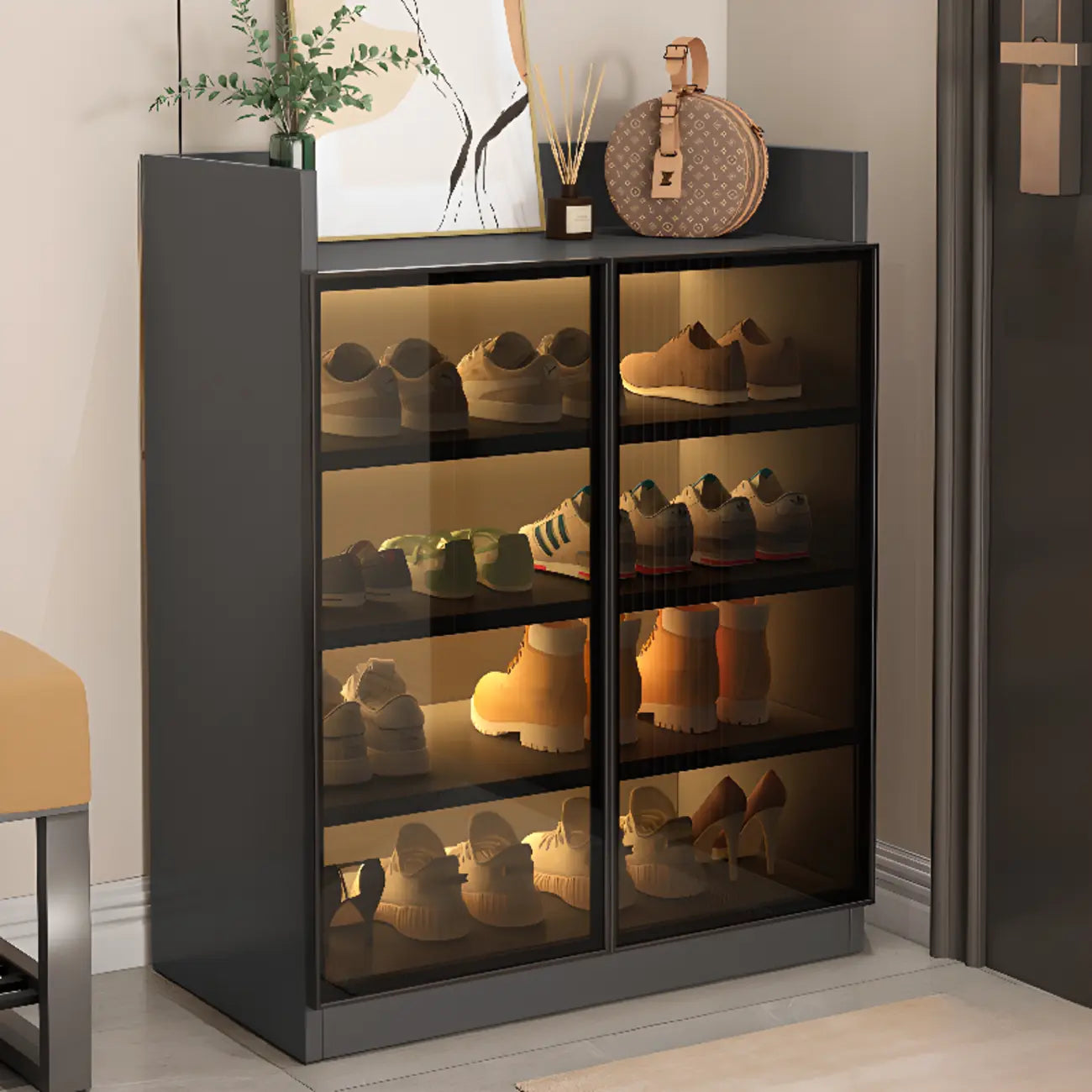 Meuble à chaussures éclairé par LED avec étagères réglables et portes transparentes