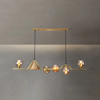 Îlot de cuisine moderne avec lustre globe en verre doré