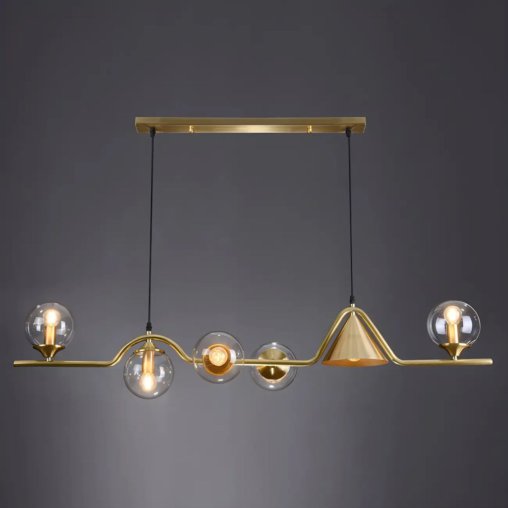 Îlot de cuisine moderne avec lustre globe en verre doré