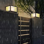 Lampes solaires LED rectangulaires noires pour poteaux extérieurs