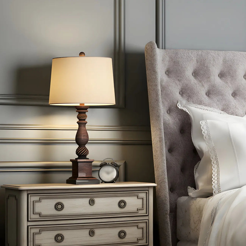 Lampe de table LED traditionnelle en résine brune pour éclairage de chevet