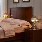 Lampada da tavolo vintage di lusso a forma di cupola in ottone e vetro