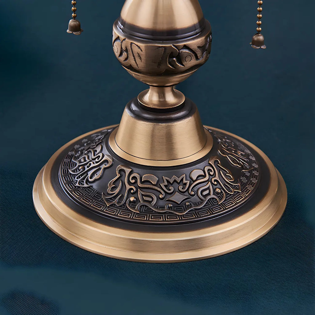 Lampada da tavolo vintage di lusso a forma di cupola in ottone e vetro