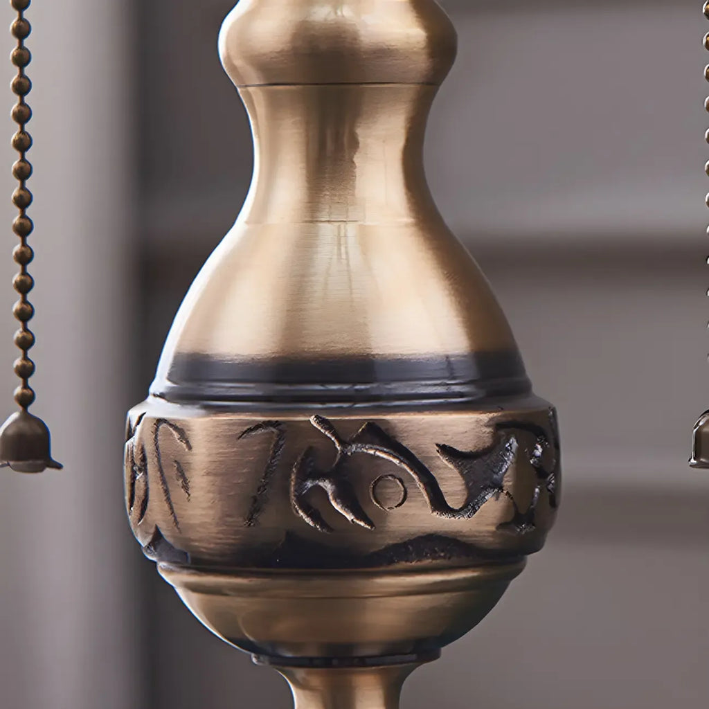 Lampada da tavolo vintage di lusso a forma di cupola in ottone e vetro