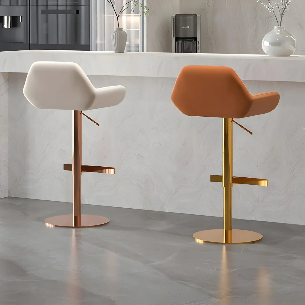 Tabourets de bar pivotants et réglables en métal brillant