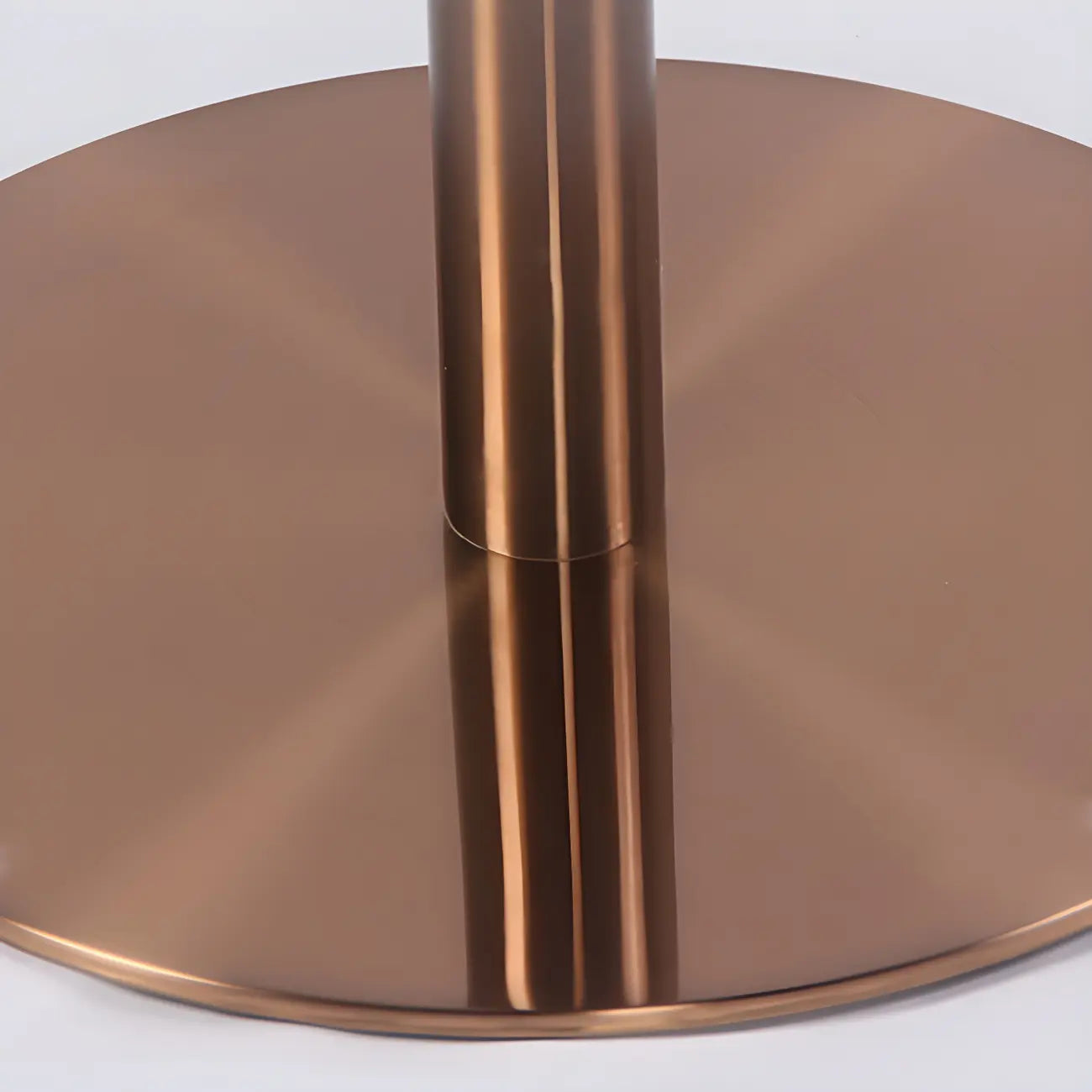 Tabourets de bar pivotants et réglables en métal brillant