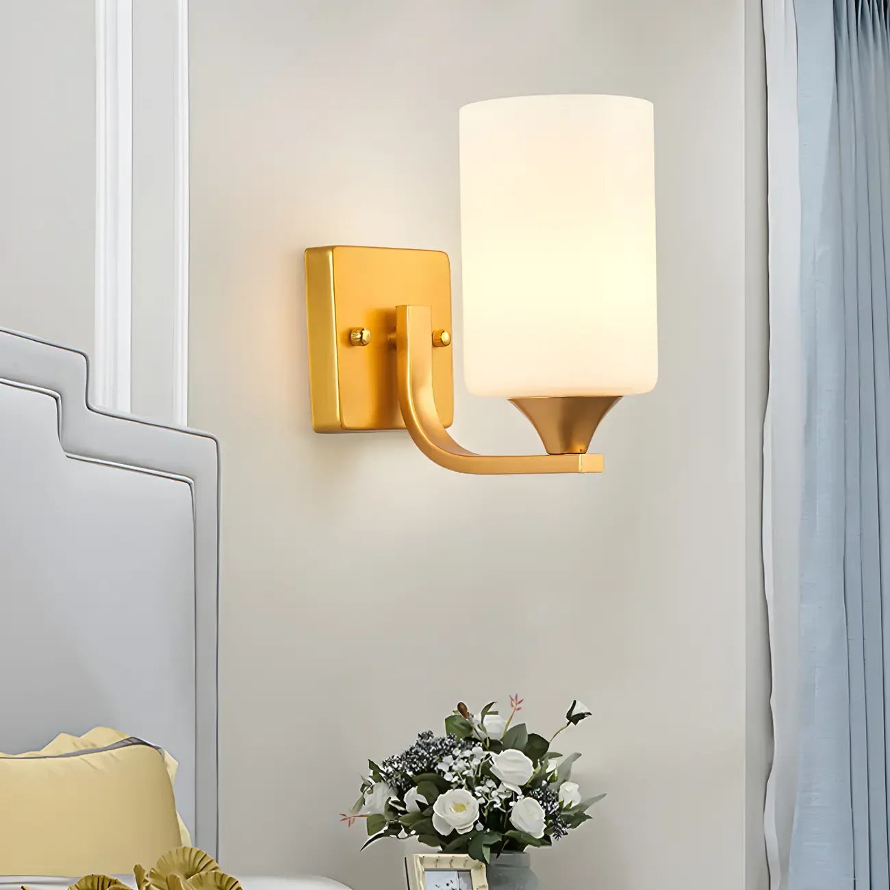 Applique murale moderne cylindrique en verre doré pour salle de bain