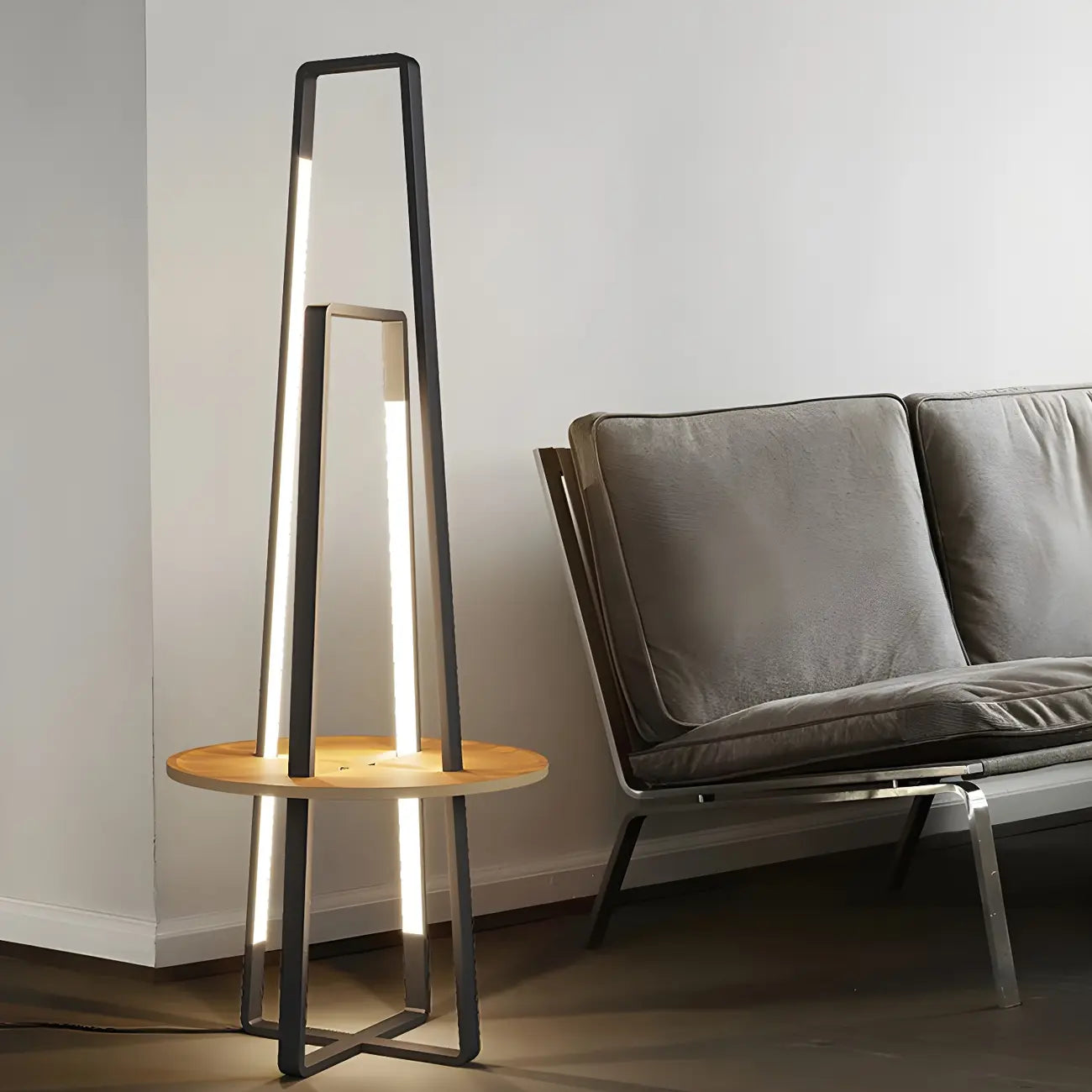 Lampadaire linéaire LED noir 63 avec étagère pour salon