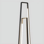 Lampadaire linéaire LED noir 63 avec étagère pour salon