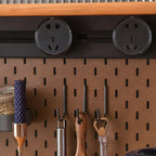Armoire de rangement en bois de cerisier avec portes vitrées