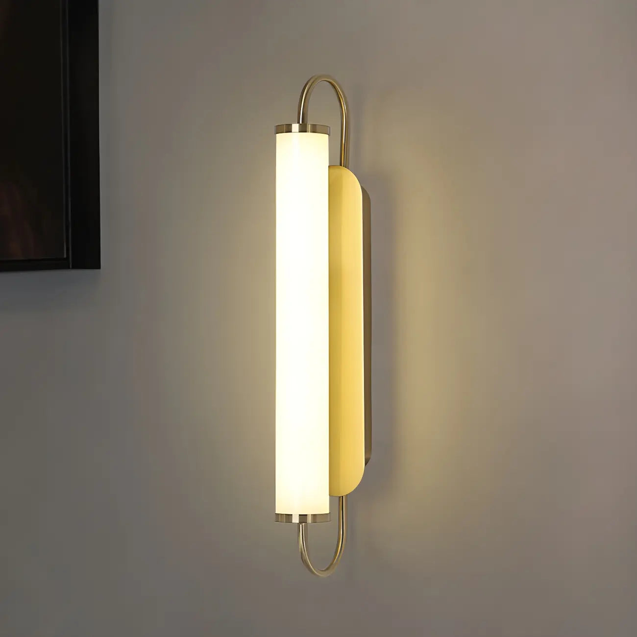 Lampe de coiffeuse cylindrique droite dorée moderne à intensité variable LED