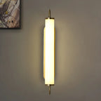Lampe de coiffeuse cylindrique droite dorée moderne à intensité variable LED