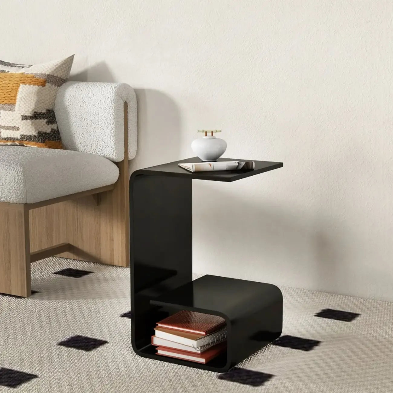 Table d'appoint minimaliste en acrylique en forme de C avec rangement