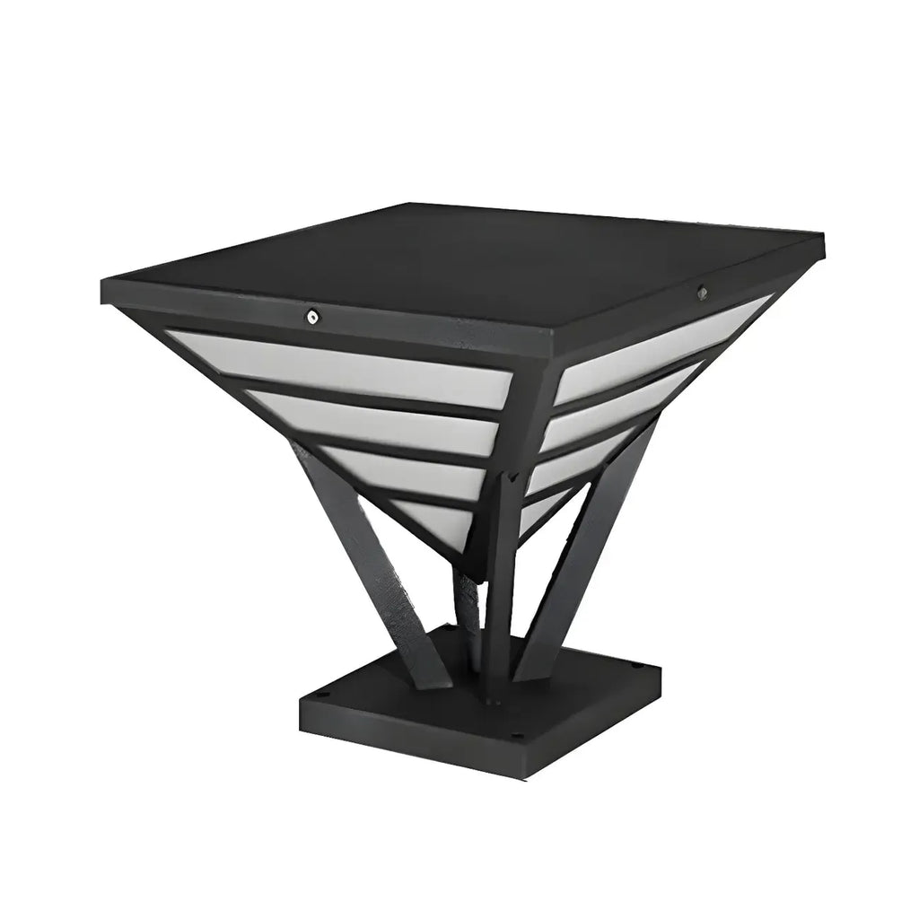 Lampes solaires extérieures pyramidales à support en métal noir