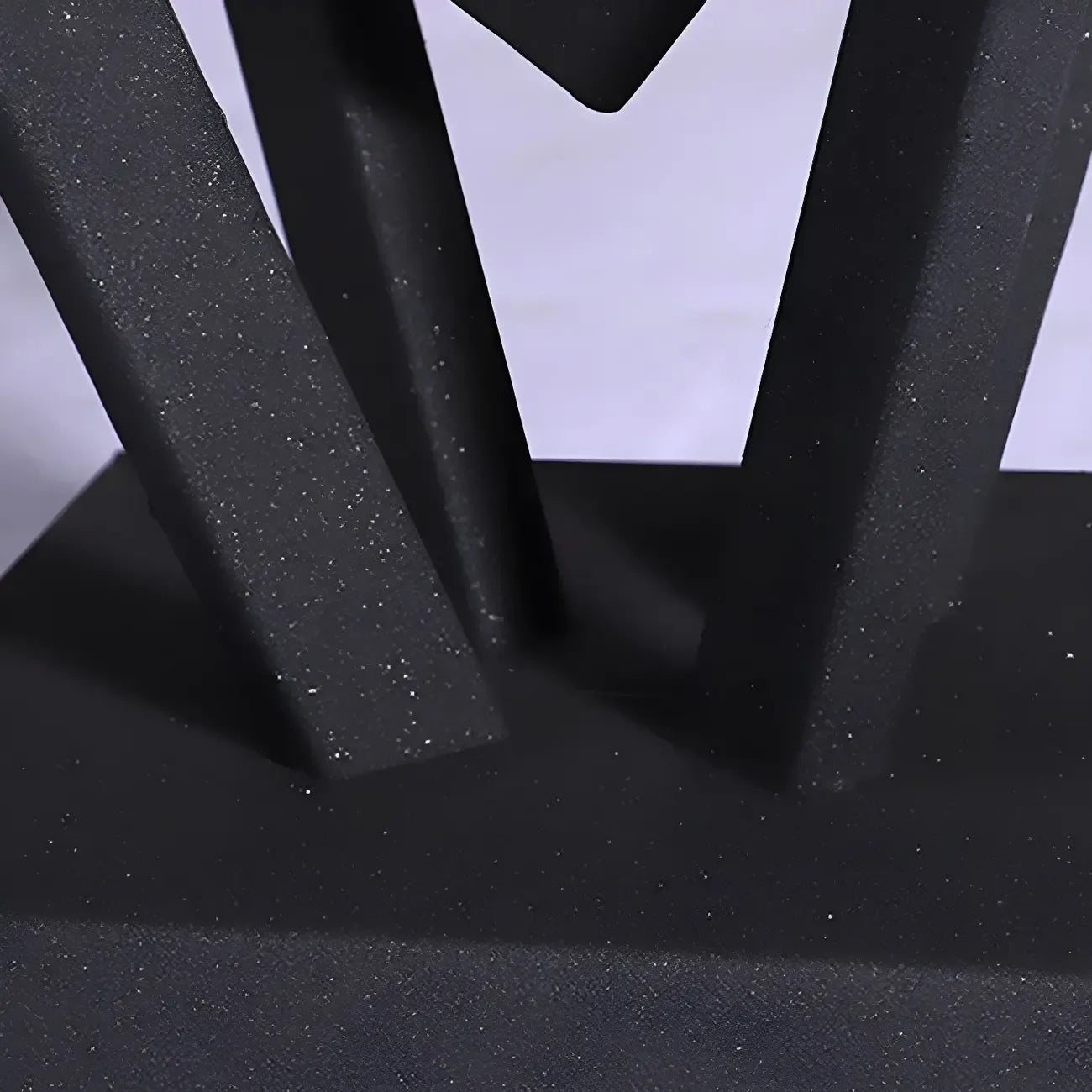 Lampes solaires extérieures pyramidales à support en métal noir