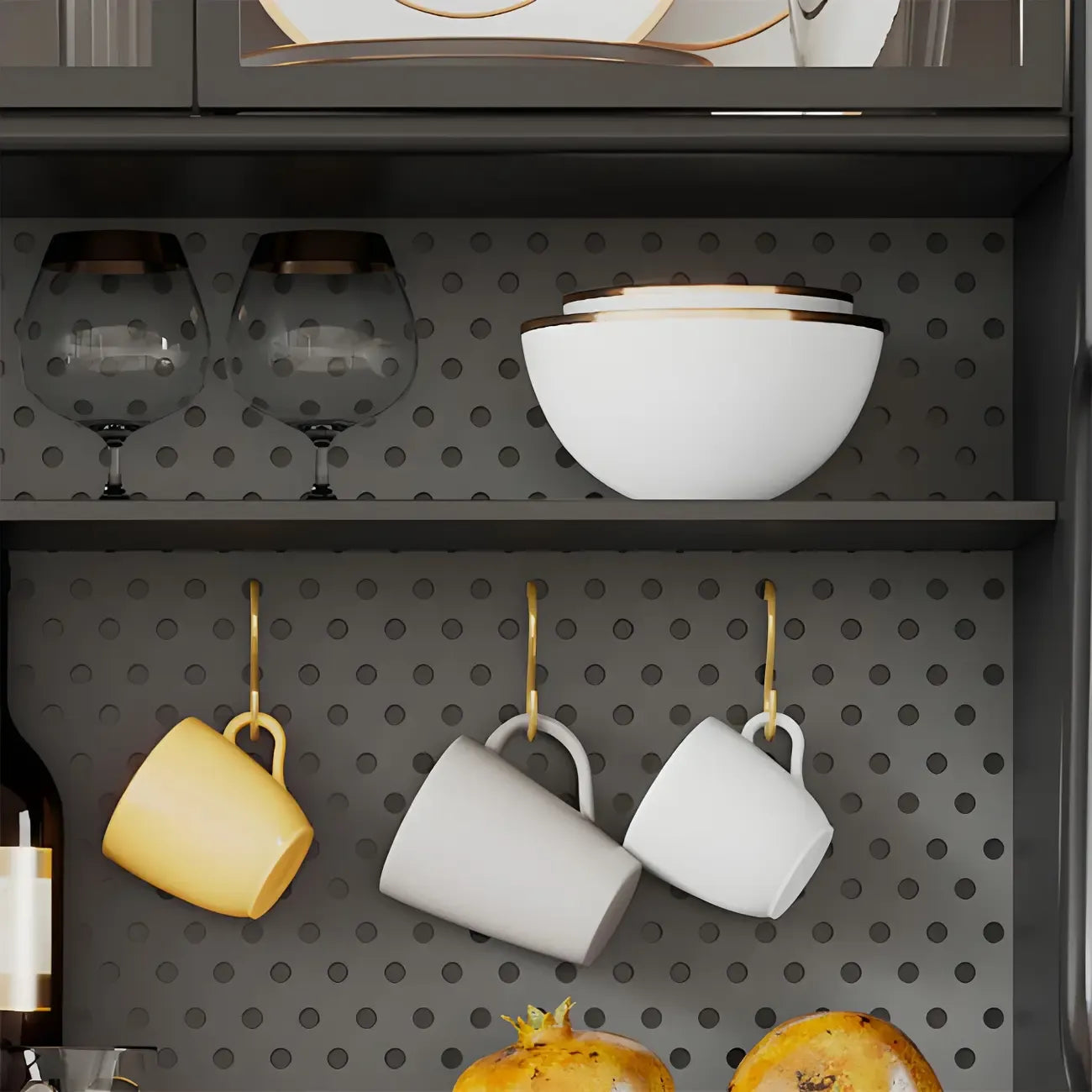 vaisselier de cuisine en bois noir avec portes vitrées