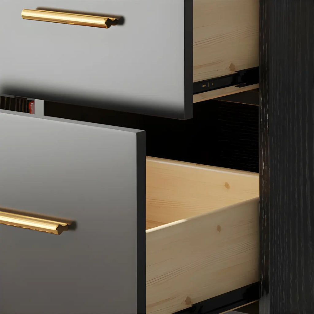 vaisselier de cuisine en bois noir avec portes vitrées