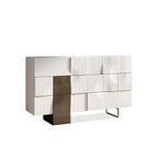 Commode unique en bois blanc à surface irrégulière