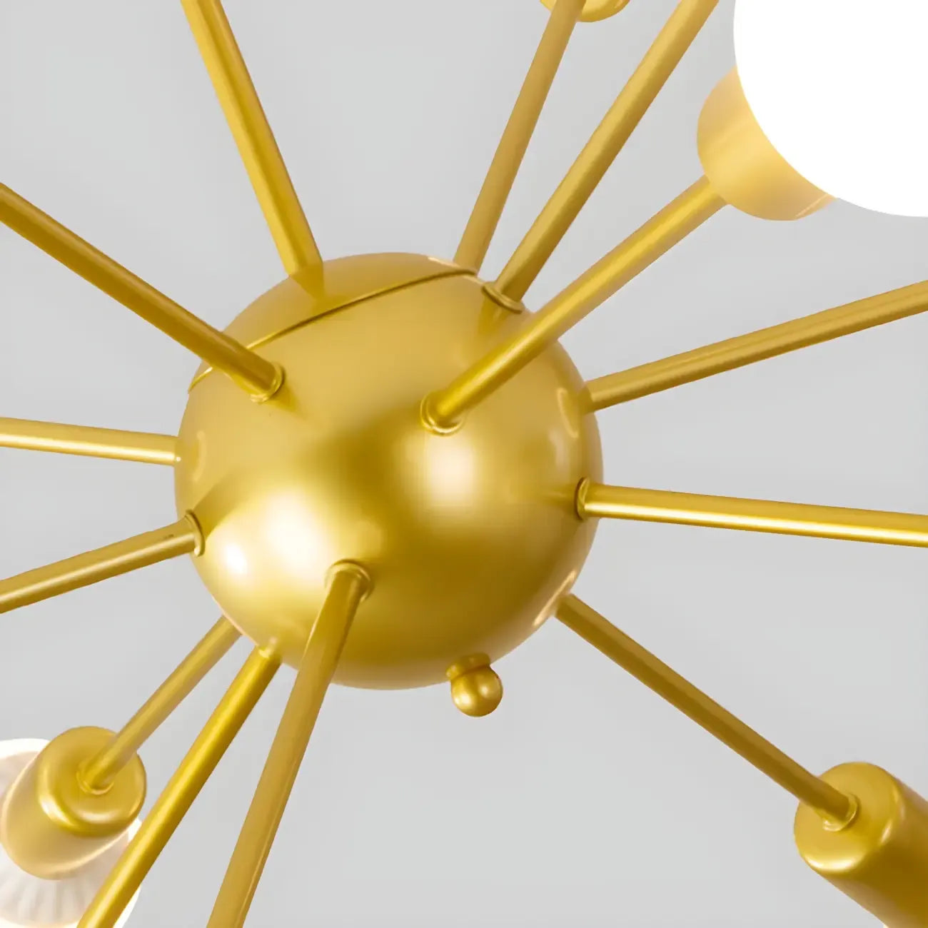Lustre Sputnik moderne à globe doré et LED