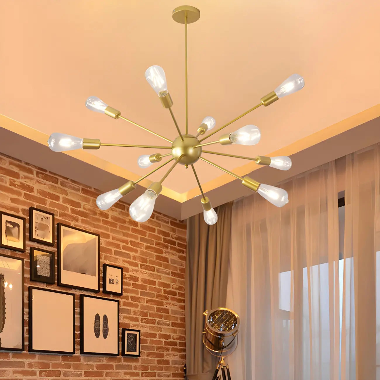 Lustre Sputnik moderne à globe doré et LED