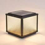 Lampe solaire extérieure cubique noire à LED bicolore