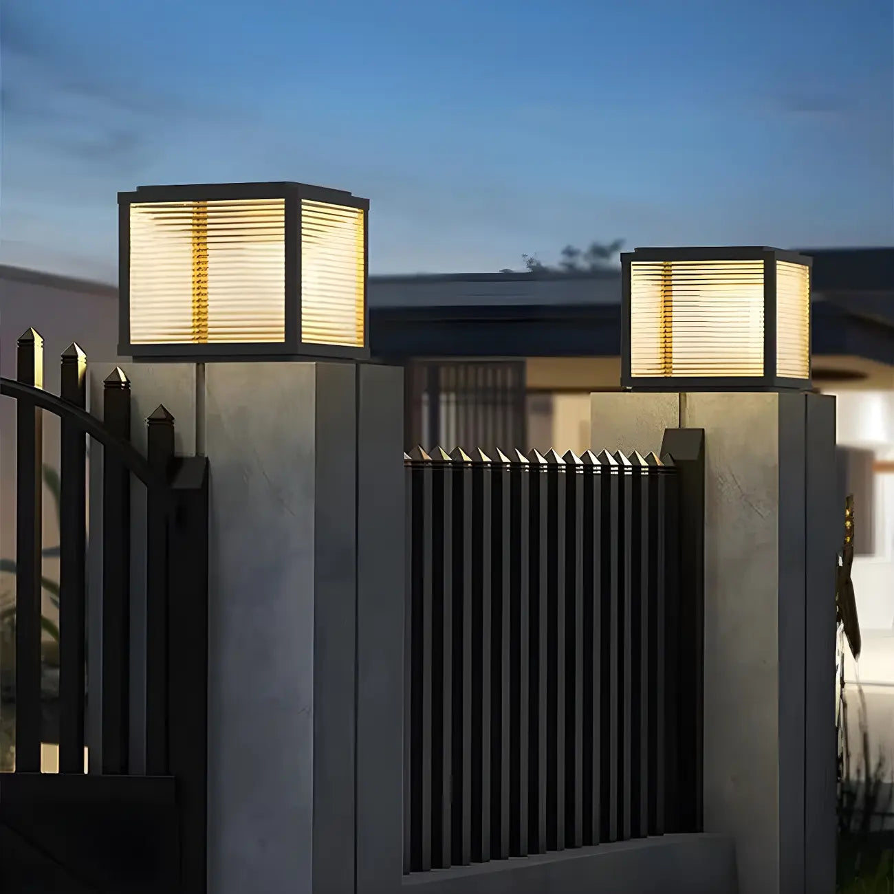 Lampe solaire extérieure cubique noire à LED bicolore