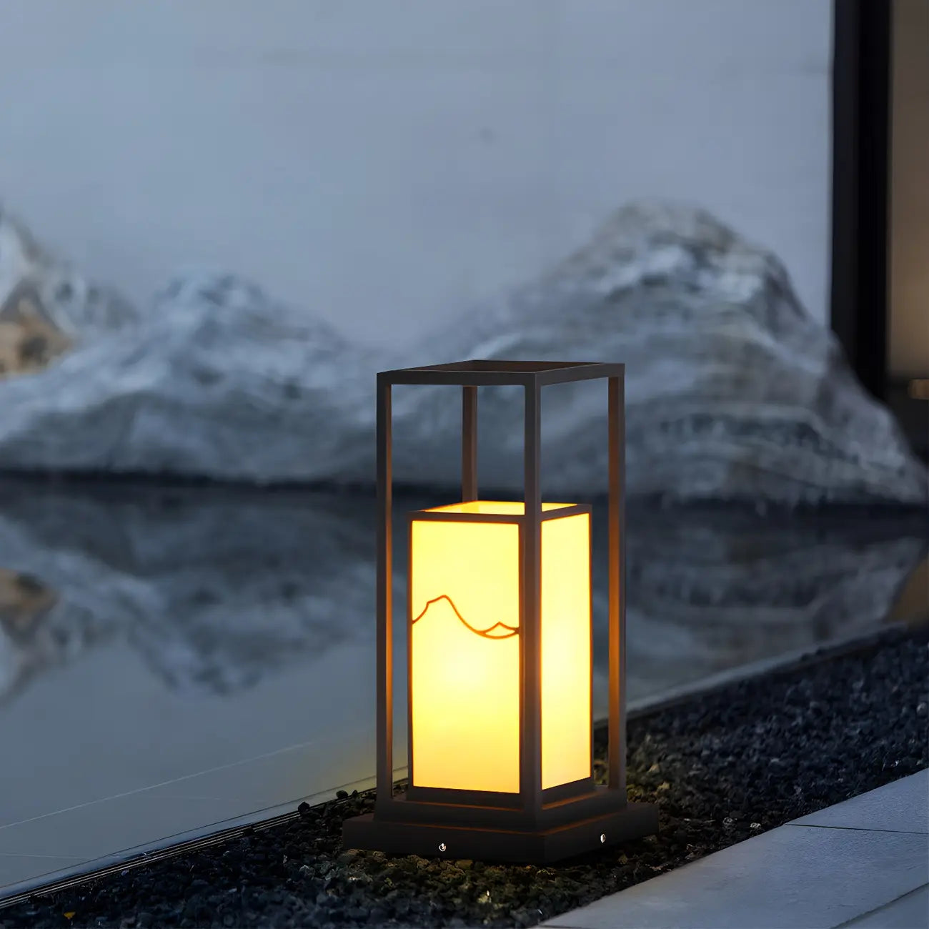 Lampe de poteau géométrique en métal noir et verre