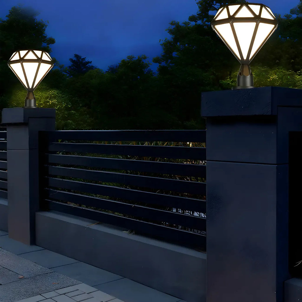 Lampe de poteau à motif diamant en métal noir