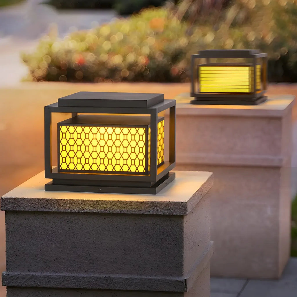 Lampadaires solaires extérieurs en métal à grille lumineuse tricolore