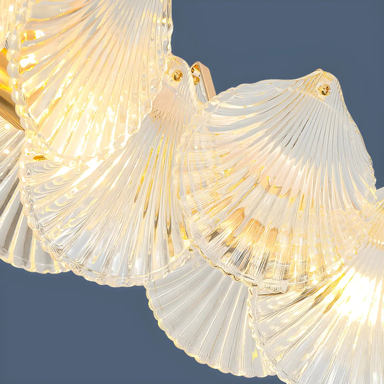 Lustre moderne en coquillage doré pour salon