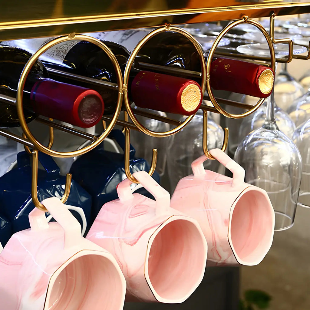 Porte-bouteilles moderne en métal doré avec support à verres