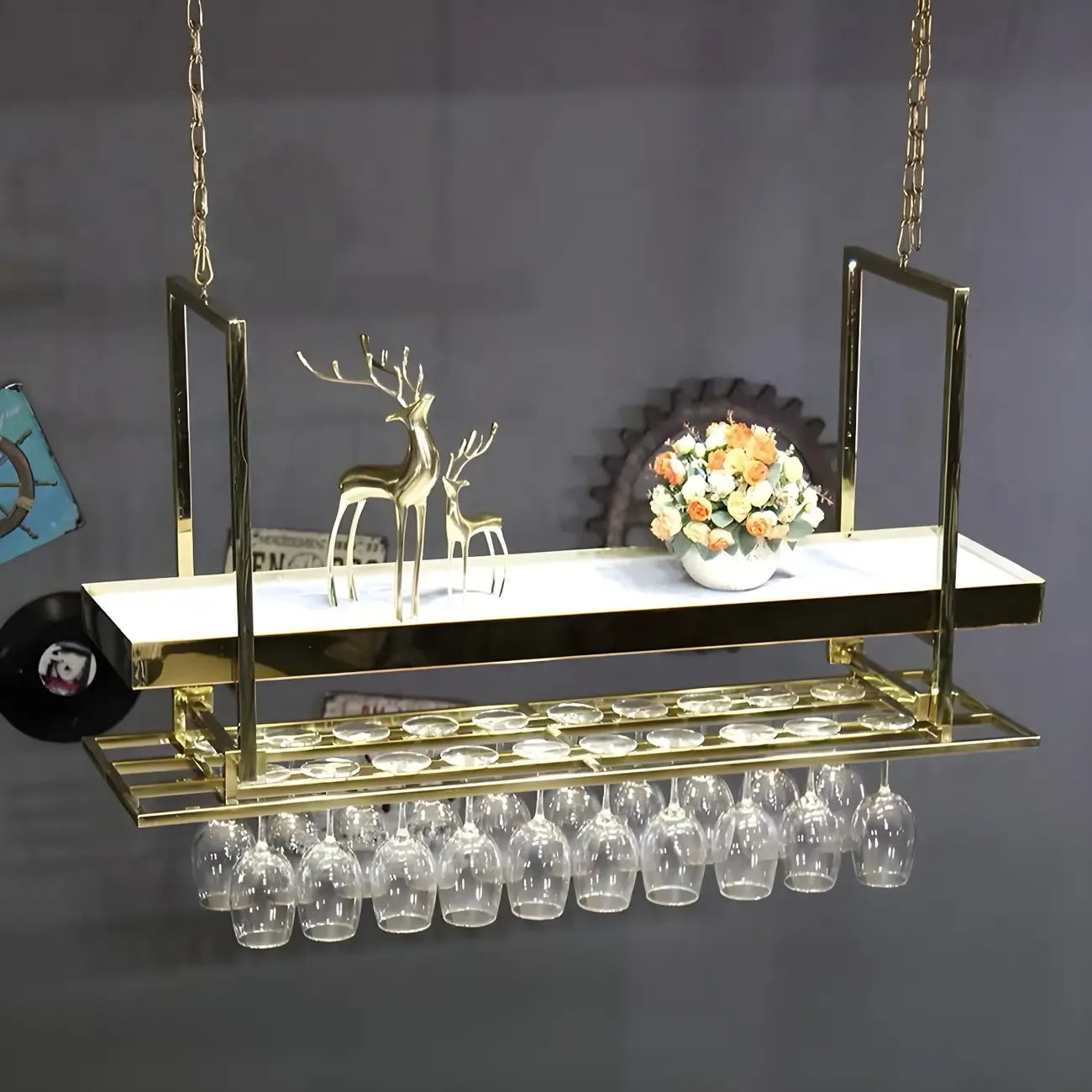 Porte-verres à vin suspendu en métal doré glamour