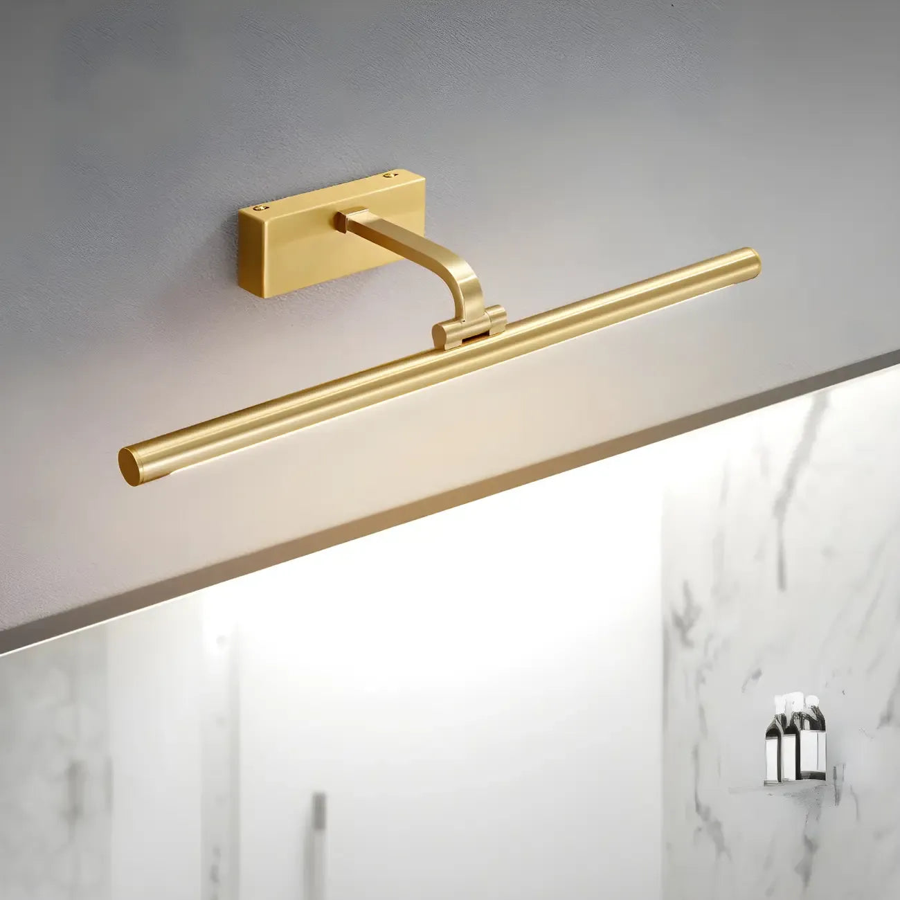 Applique murale LED en métal doré glamour avec abat-jour en acrylique pour salle de bain